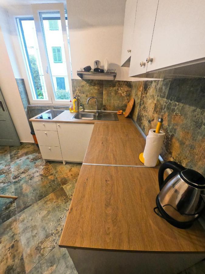 Bright And Colourful Apartment Luce -Sandy Beach สปลิท ภายนอก รูปภาพ